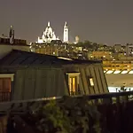 Charme A Paris Avec Vue Sur Montmartre