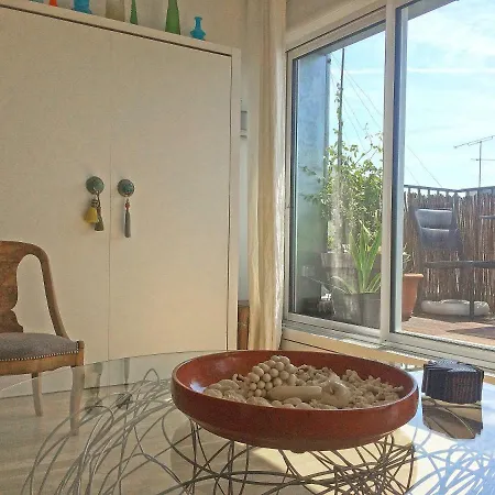 Charme A Avec Vue Sur Montmartre Apartment
